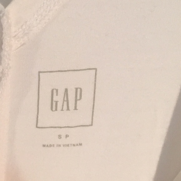 White long sleeved top with back cut out - Picture 3 of 3